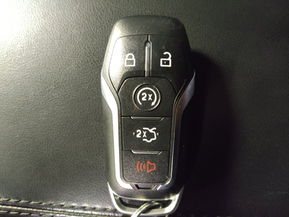 Used 2018 Lincoln MKX Reserve FWD image 32