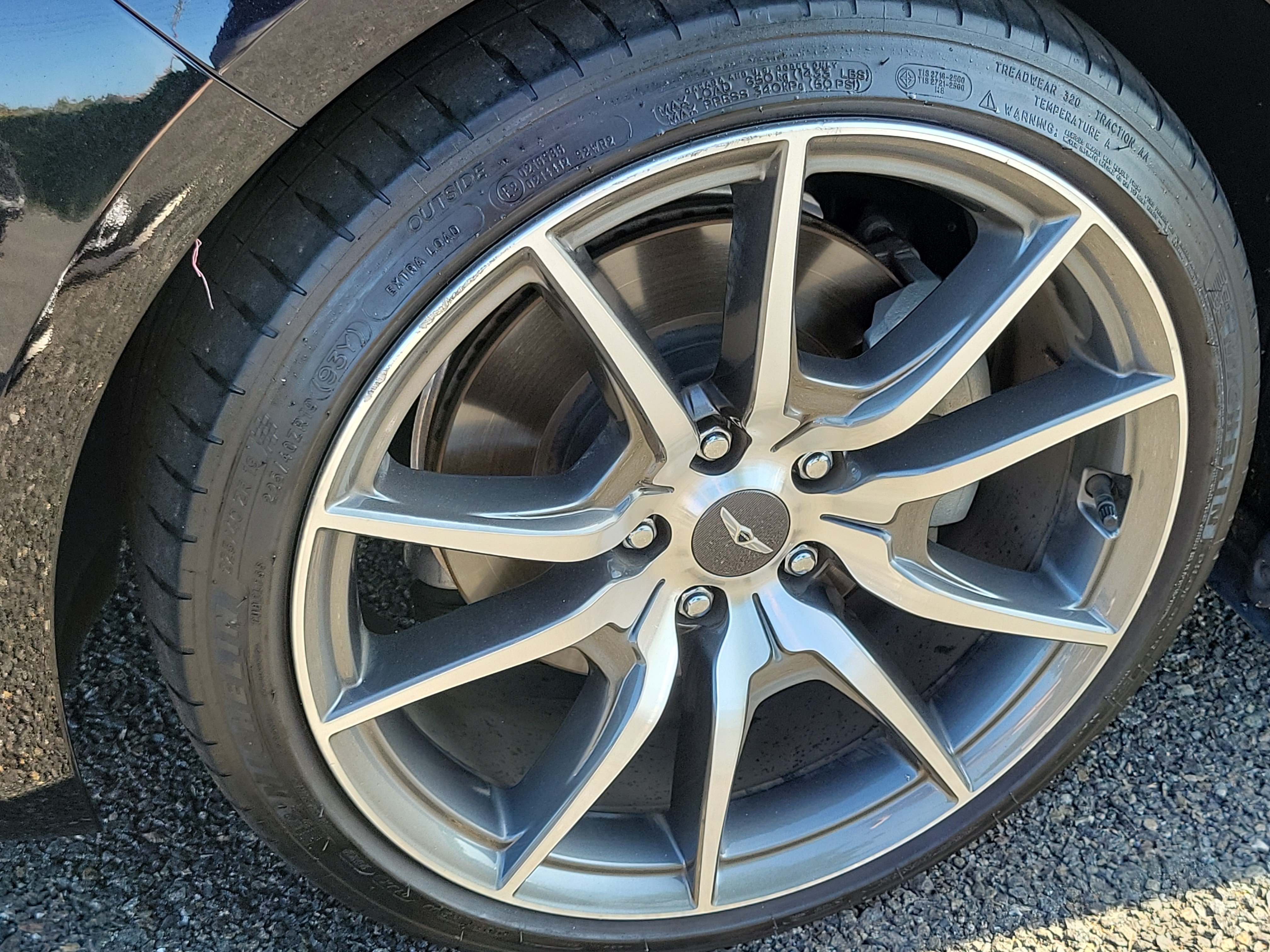 Certified 2023 Genesis G70 2.0T RWD image 7