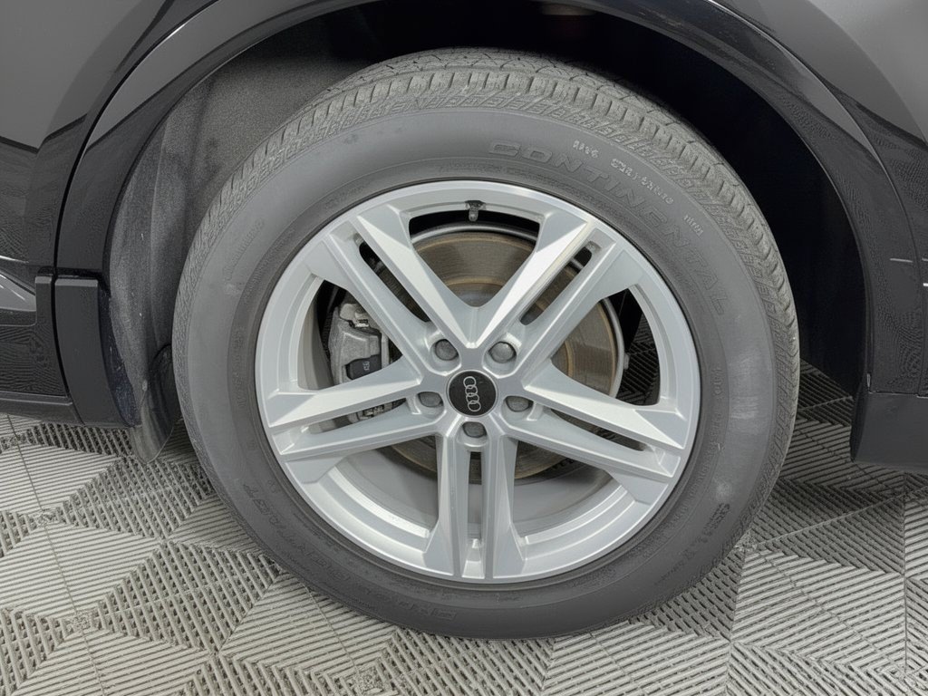 Certified 2024 Audi Q5 e Premium Plus w/ Premium Plus Package AWD/4WD image 13