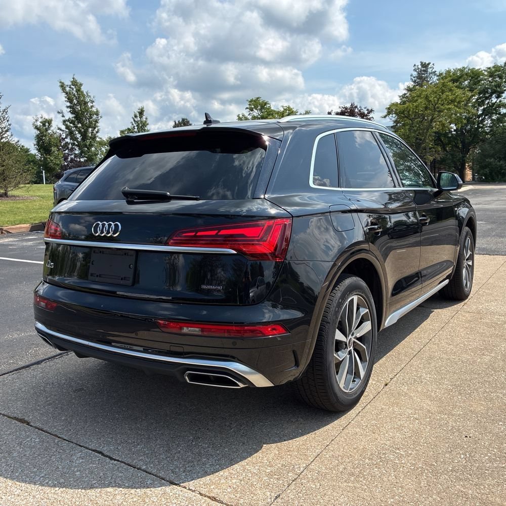 Used 2022 Audi Q5 2.0T Premium AWD/4WD image 3