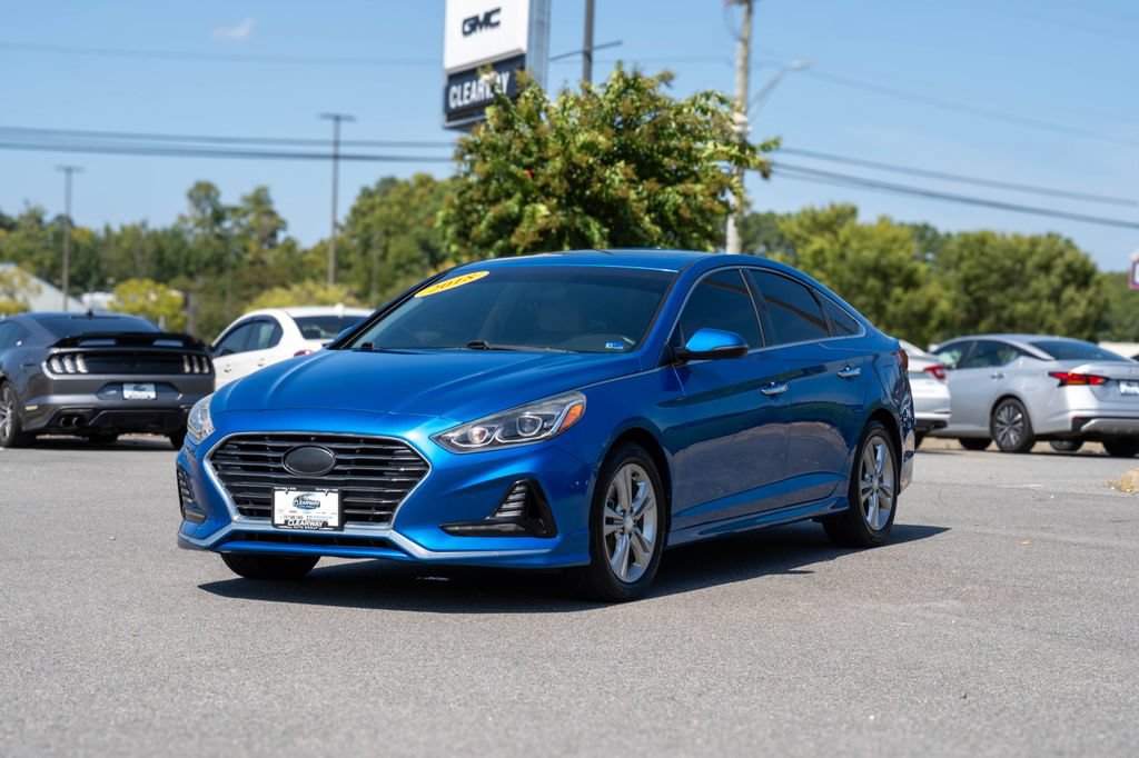 Used 2018 Hyundai Sonata Limited w/ Cargo Package FWD image 3