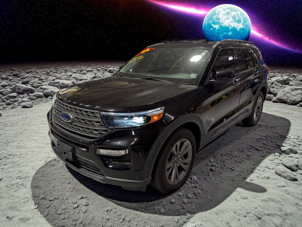 Used 2022 Ford Explorer XLT w/ Equipment Group 202A AWD/4WD image 1