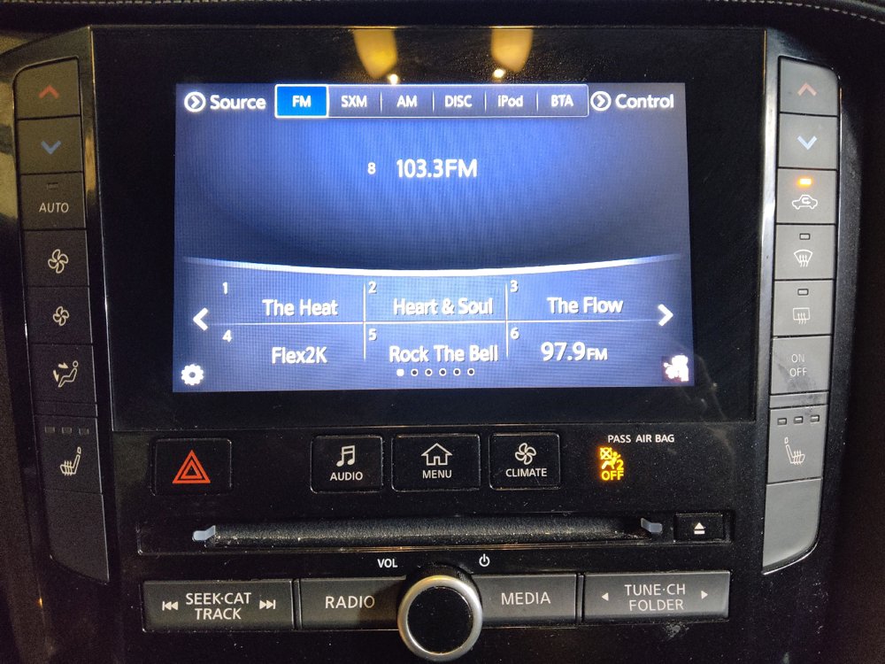 Used 2019 INFINITI QX50 Luxe w/ Navigation Package AWD/4WD image 25