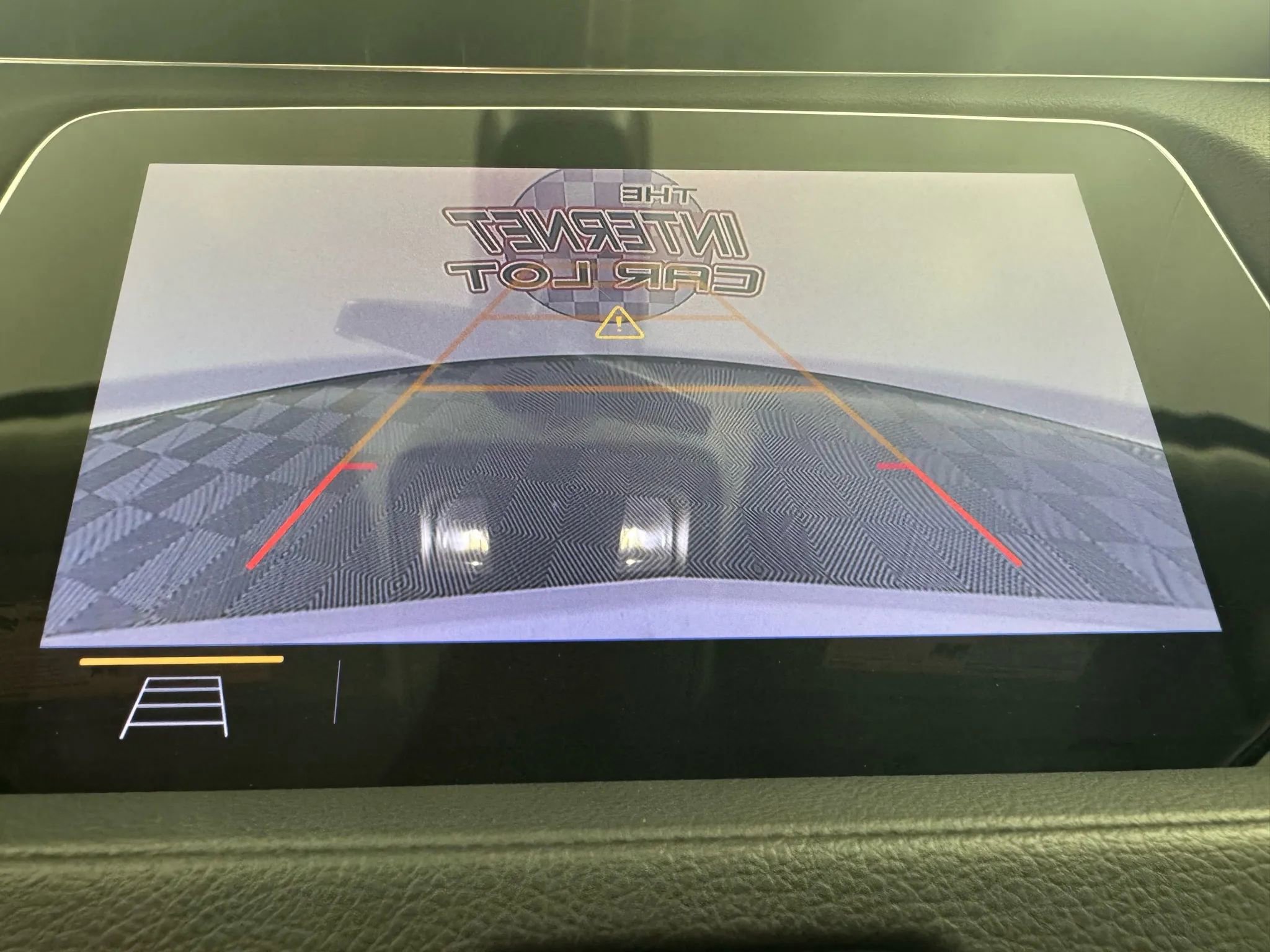 Used 2019 Cadillac XT4 Luxury w/ Cold Weather Package image 21