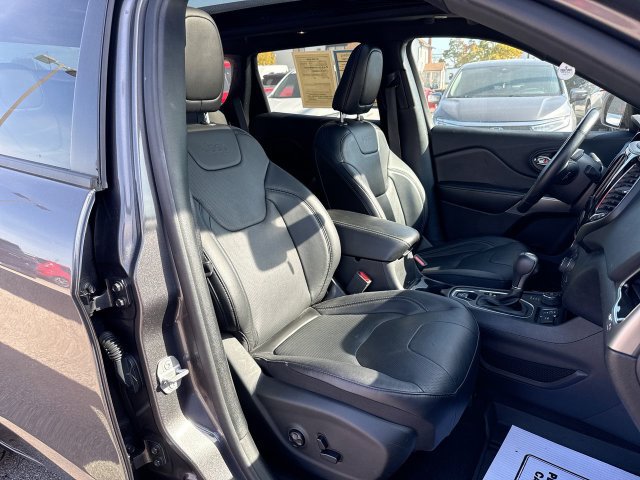 Used 2020 Jeep Cherokee High Altitude AWD/4WD image 25