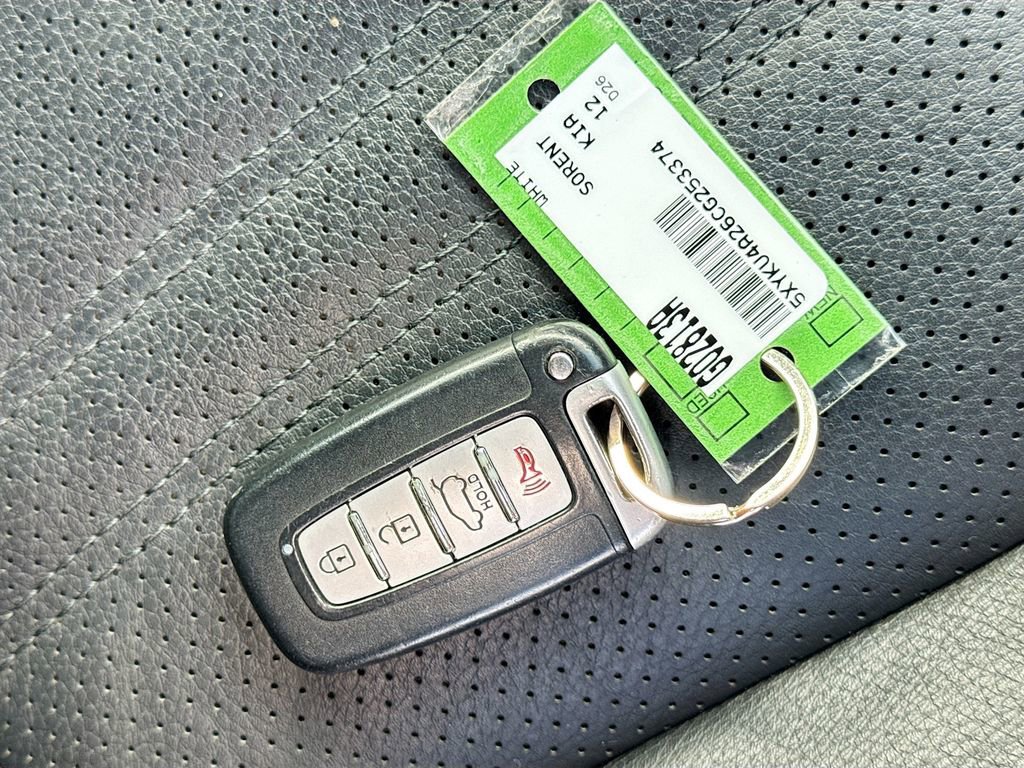 Used 2012 Kia Sorento EX w/ EX V6 Premium Pkg FWD image 40
