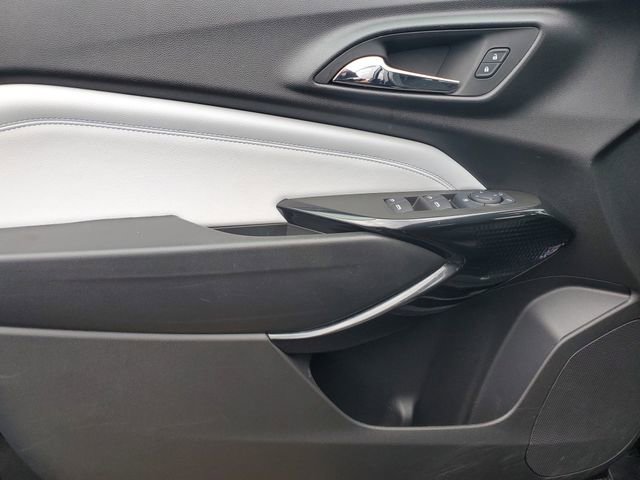 Certified 2025 Chevrolet Trax LT w/ Driver Confidence Package FWD image 18
