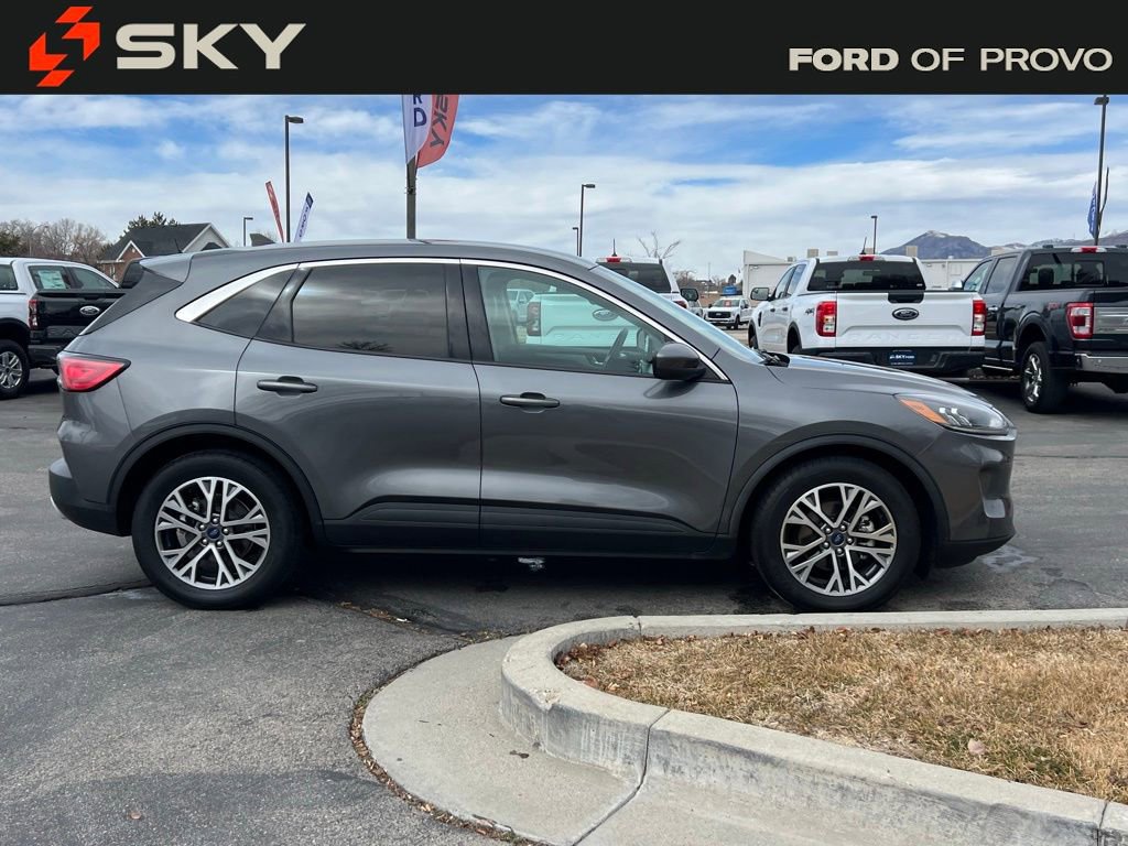 Used 2022 Ford Escape SEL image 9