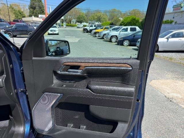 Used 2023 Chevrolet Silverado 1500 High Country w/ High Country Premium Package AWD/4WD image 5