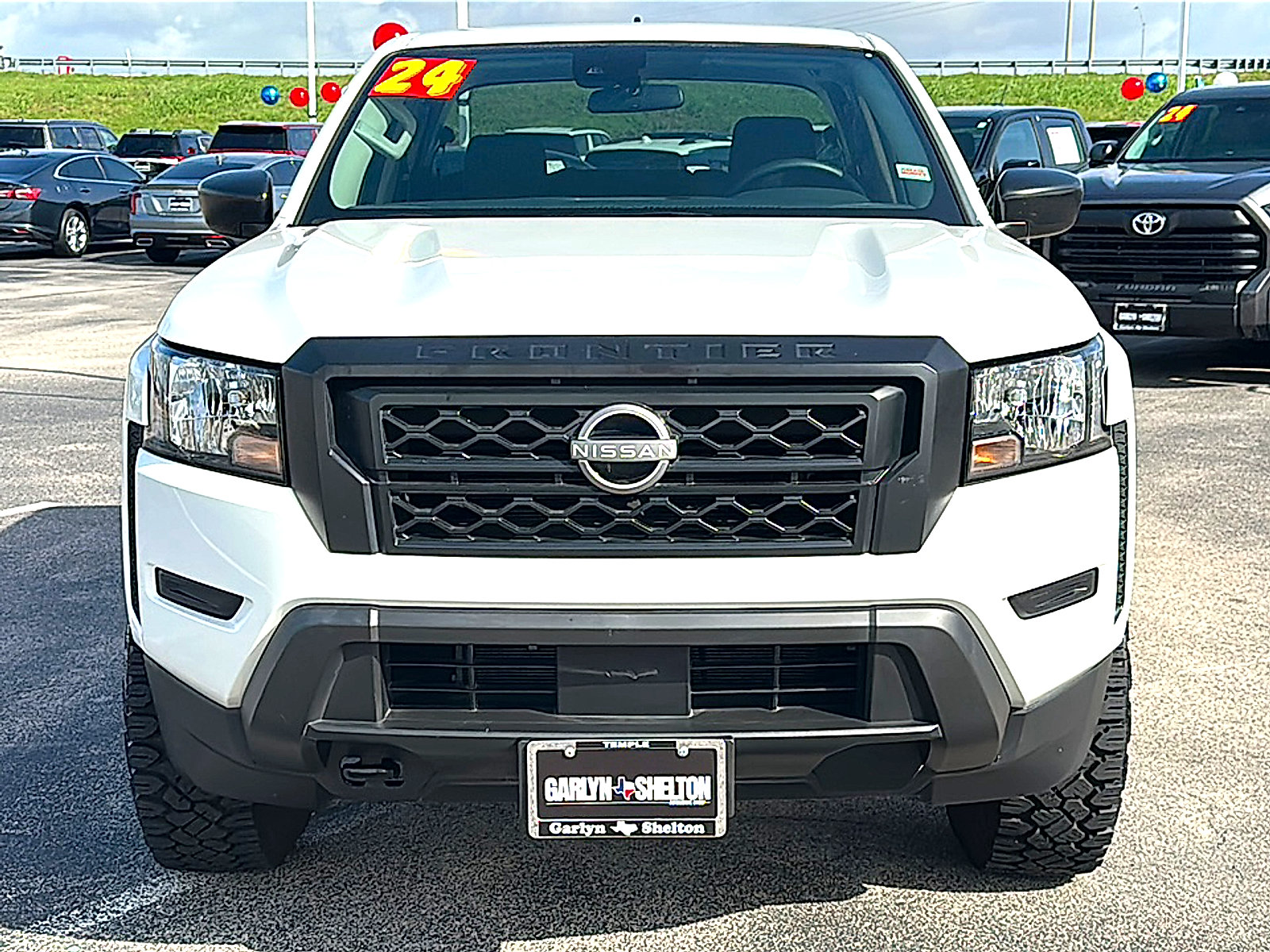 Used 2024 Nissan Frontier S w/ Technology Package AWD/4WD image 11