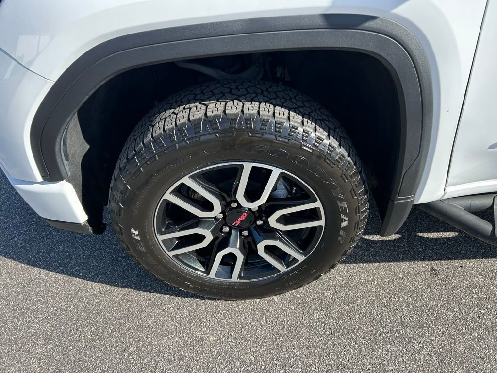 Used 2025 GMC Sierra 1500 AT4 w/ AT4 Premium Package image 23