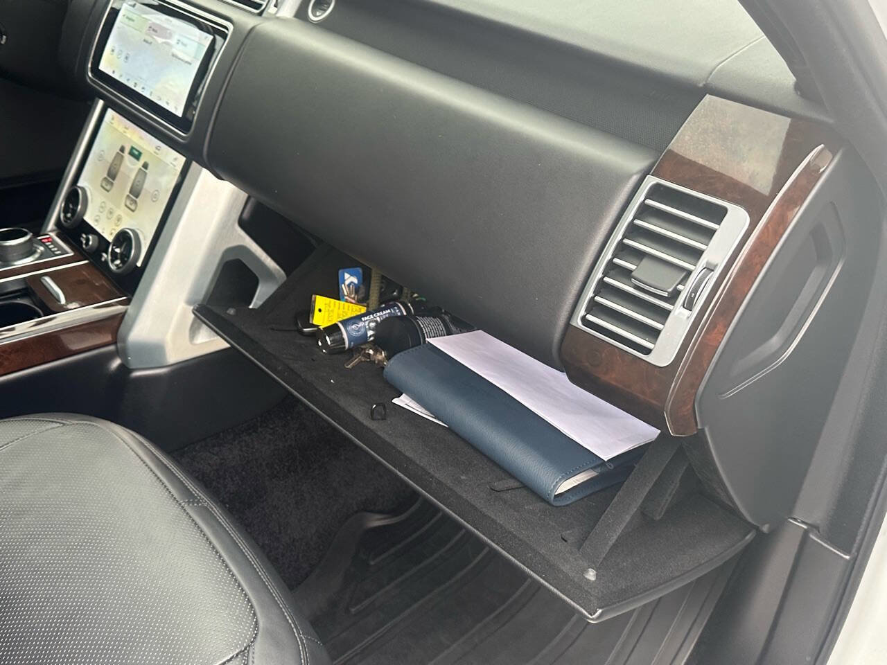 Used 2021 Land Rover Range Rover P525 Westminster Edition image 9