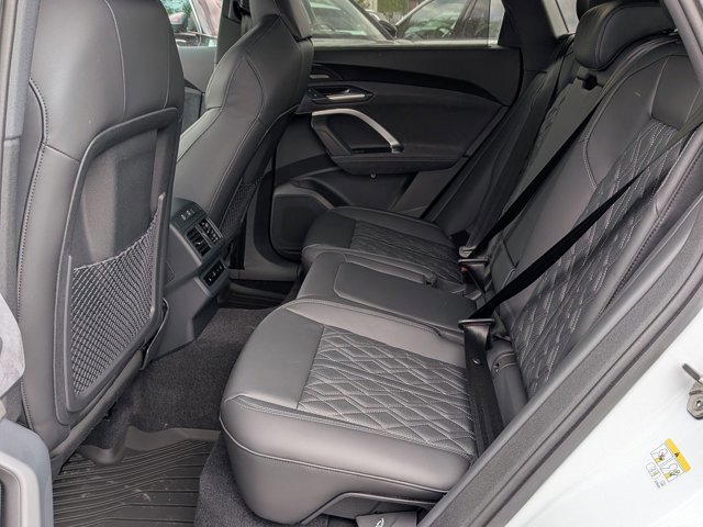 New 2026 Audi SQ5 Prestige AWD/4WD image 17