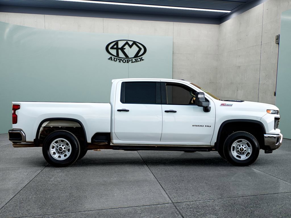 Used 2024 Chevrolet Silverado 2500 W/T w/ WT Convenience Package image 2