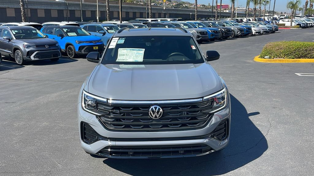 New 2026 Volkswagen Atlas Cross Sport SEL R-Line AWD/4WD image 2