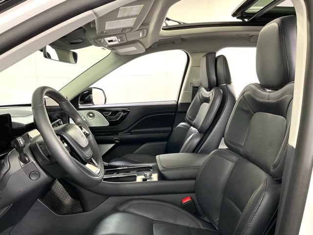 Used 2026 Lincoln Aviator Reserve AWD/4WD image 26