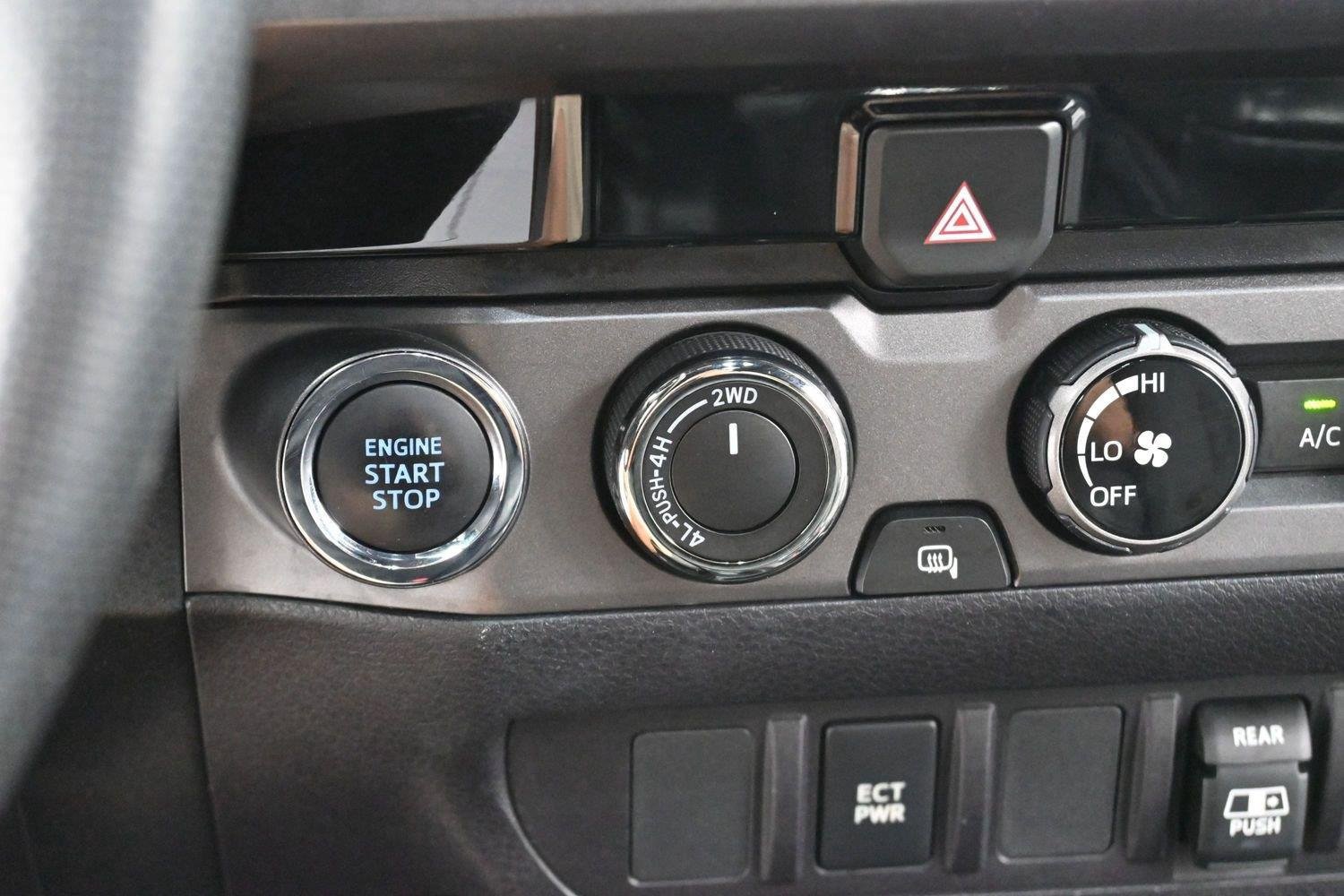 Used 2018 Toyota Tacoma TRD Off-Road AWD/4WD image 24