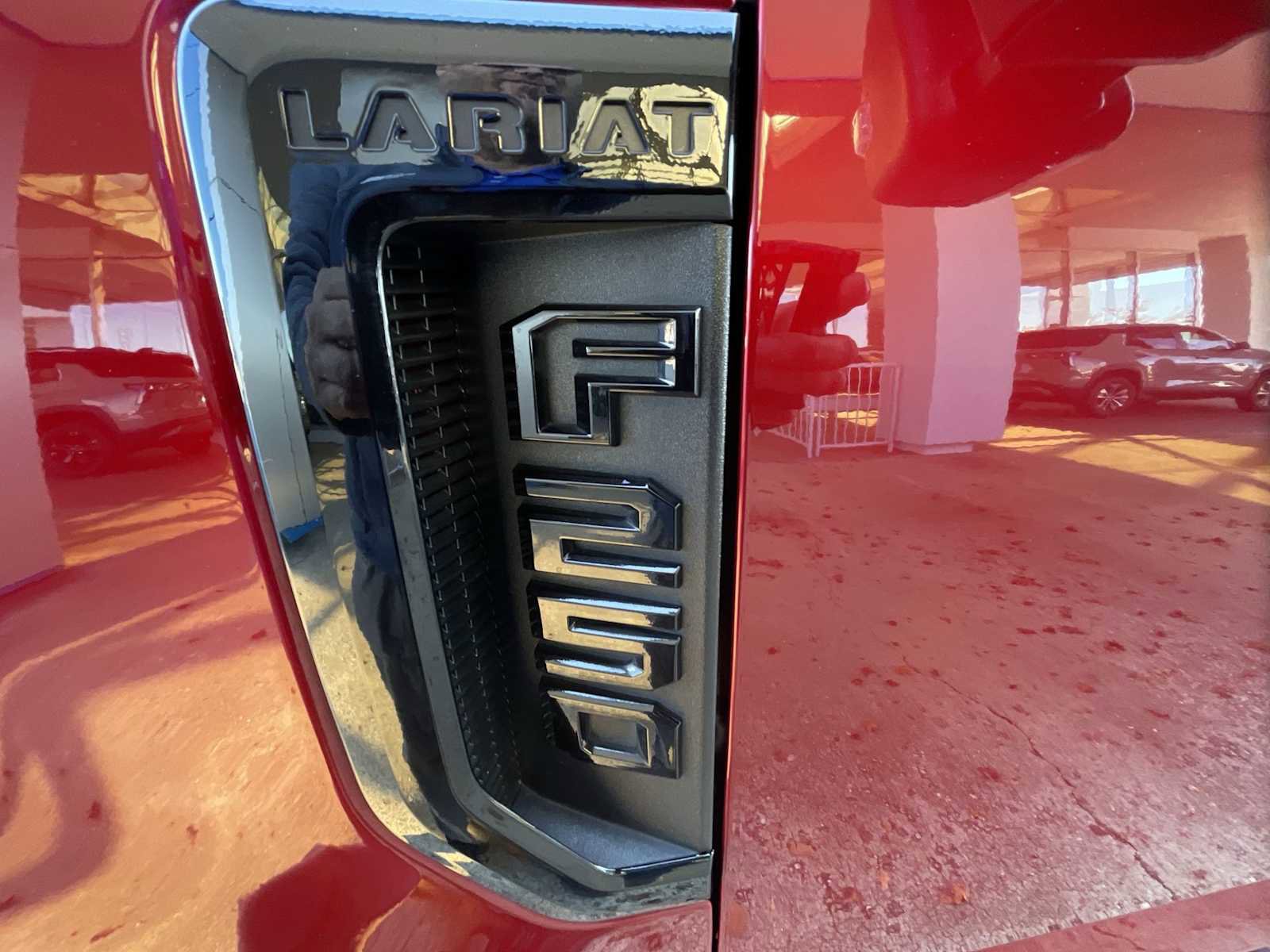 Used 2022 Ford F250 Lariat w/ Black Appearance Package image 32