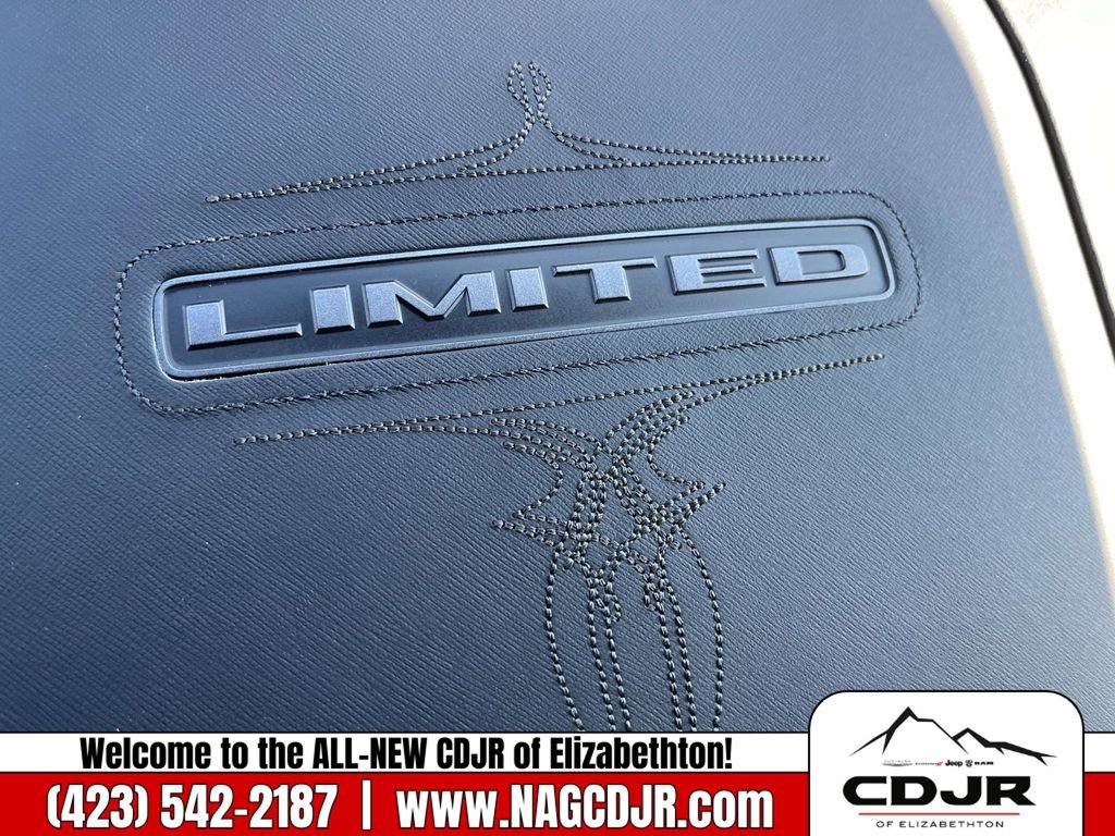 New 2024 RAM 3500 Limited image 31