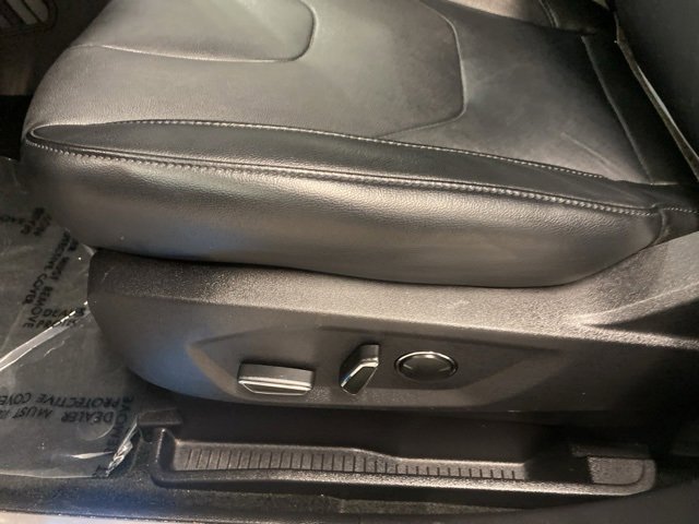 Used 2015 Ford Edge Titanium image 28