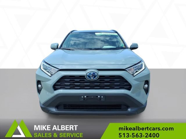 Used 2021 Toyota RAV4 XLE AWD/4WD image 2