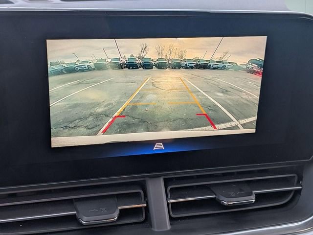 Used 2025 Chevrolet Trax LT image 24