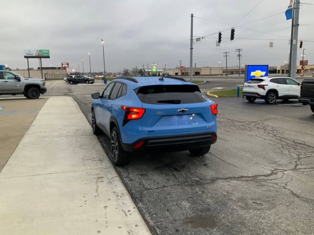 Used 2024 Chevrolet Trax RS w/ Sunroof Package image 9
