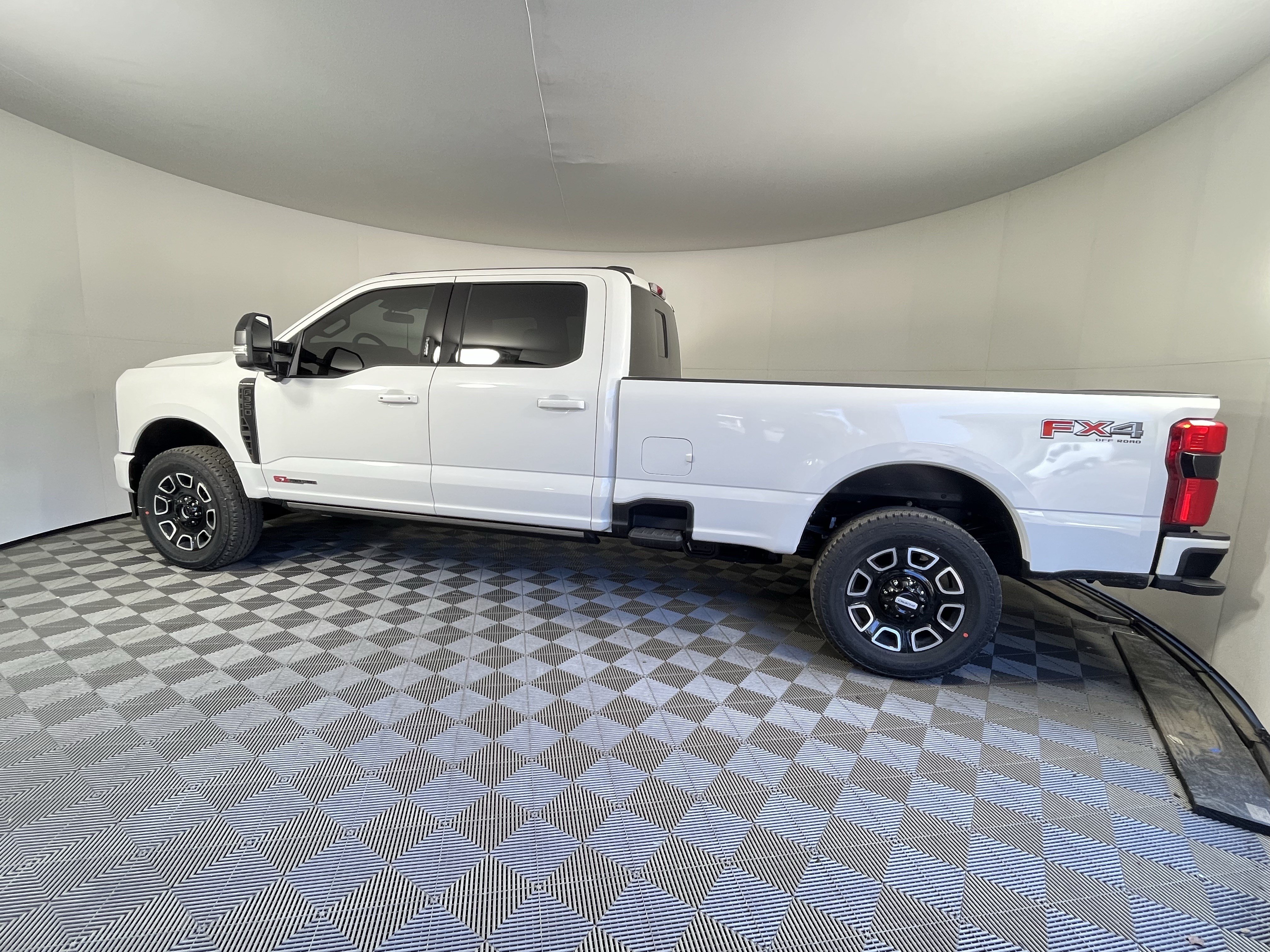 New 2026 Ford F350 Platinum AWD/4WD image 2