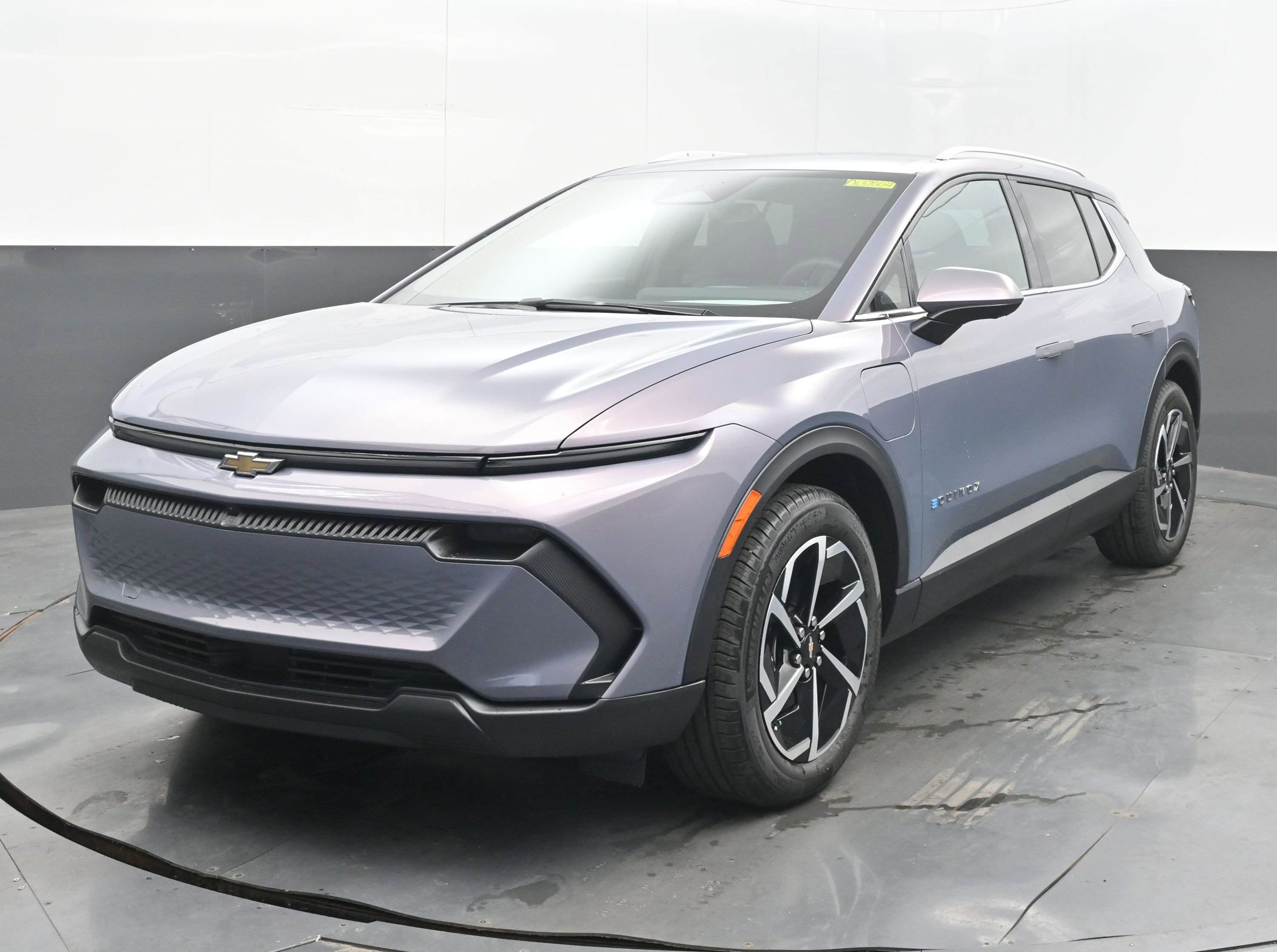 New 2026 Chevrolet Equinox EV LT image 4