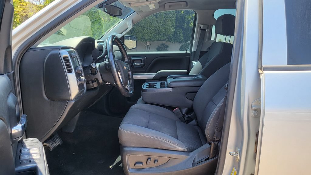 Used 2018 Chevrolet Silverado 1500 LT w/ All Star Edition AWD/4WD image 26