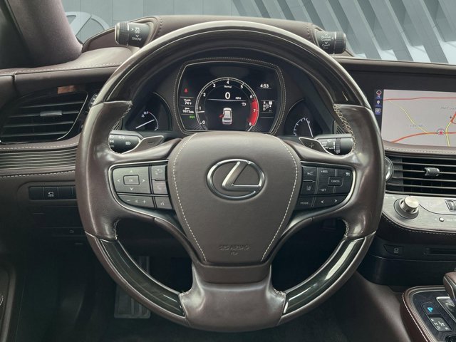 Used 2018 Lexus LS 500 w/ Interior Upgrade Package RWD image 12