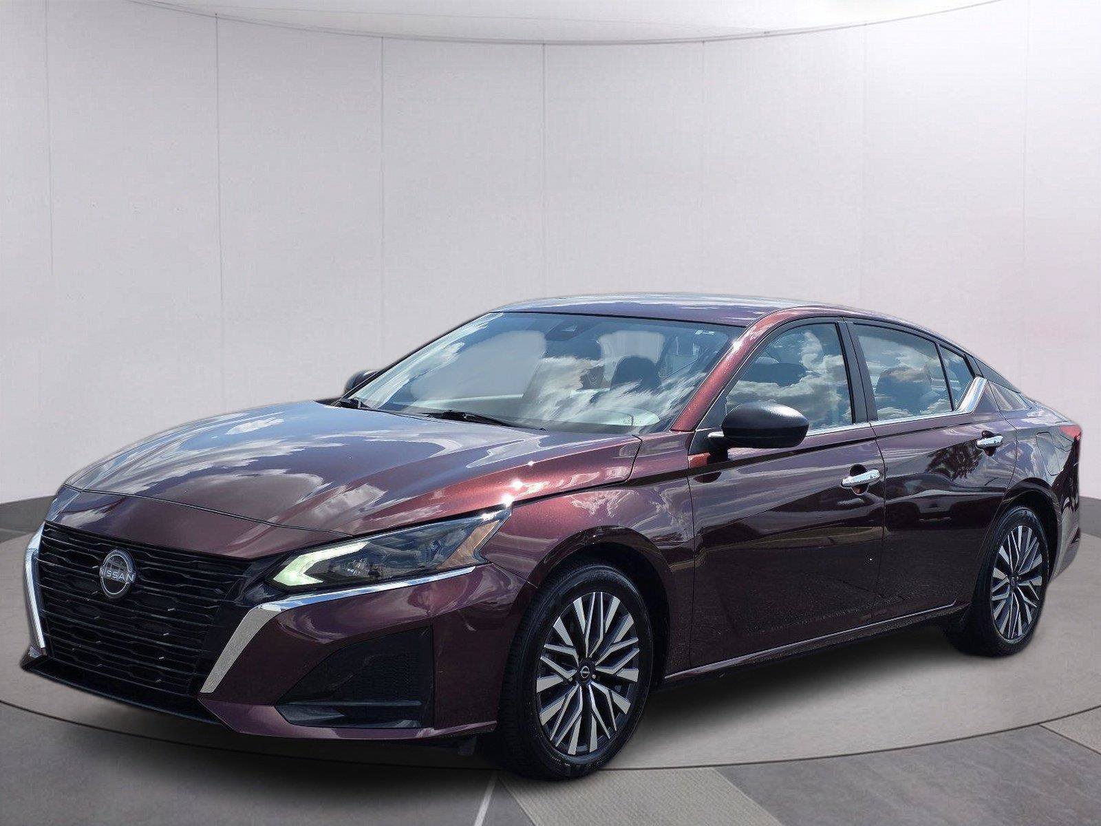 Used 2025 Nissan Altima 2.5 SV