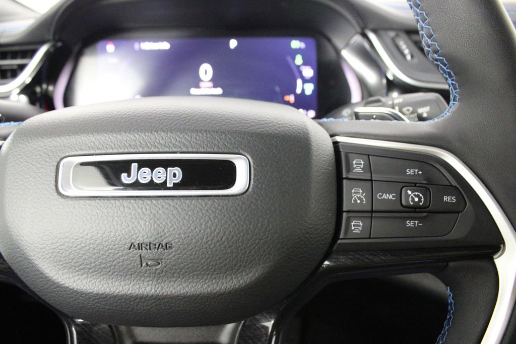 Used 2022 Jeep Grand Cherokee Trailhawk w/ Advanced Protech Group II image 28