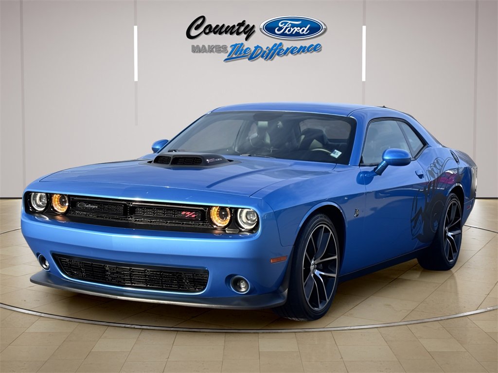 Used 2016 Dodge Challenger R/T Scat Pack image 2