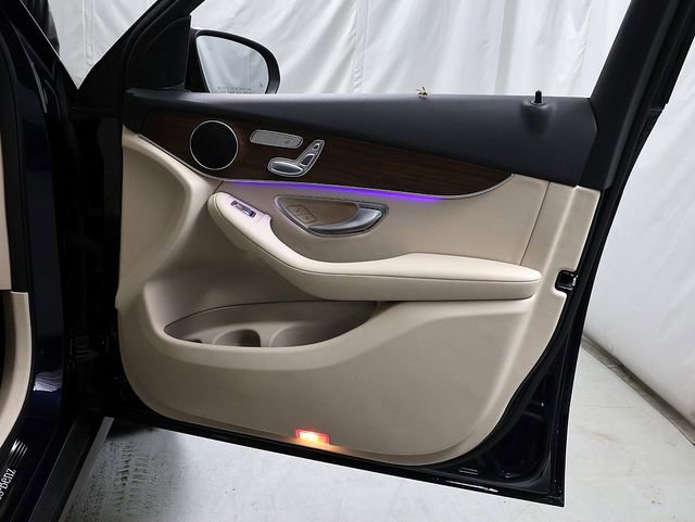 Used 2022 Mercedes-Benz GLC 300 4MATIC image 34