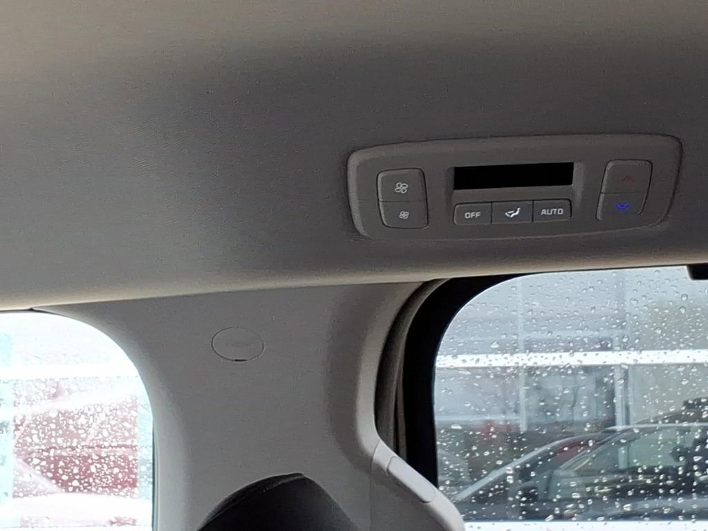 New 2026 Kia Carnival EX image 11