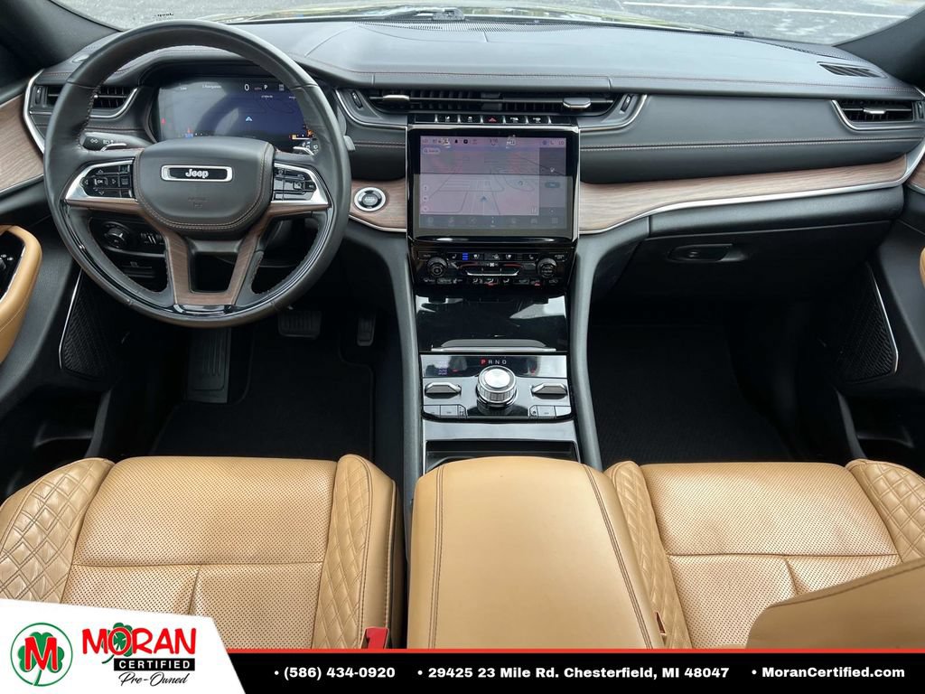 Used 2023 Jeep Grand Cherokee L Summit w/ Rear Seat Video Group I AWD/4WD image 18