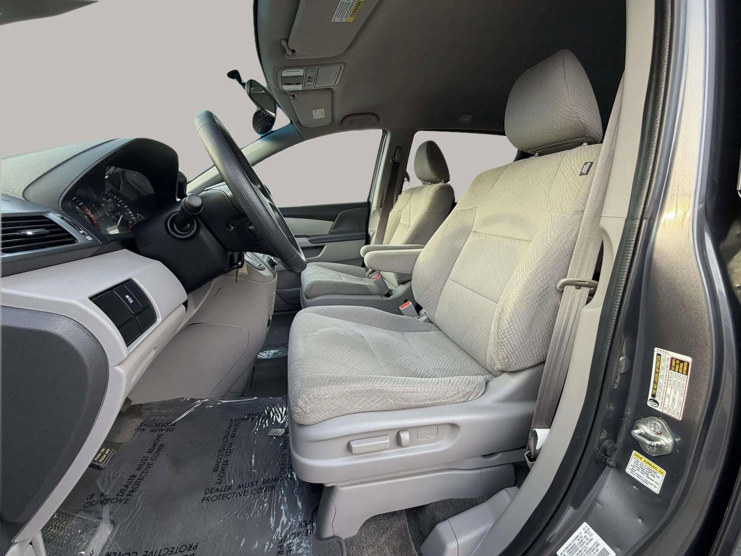 Used 2014 Honda Odyssey LX image 10