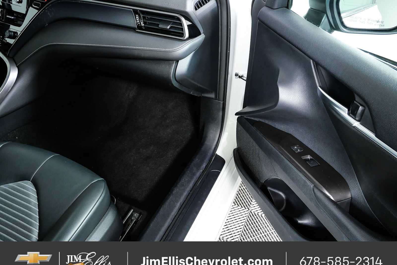 Used 2024 Toyota Camry SE FWD image 22