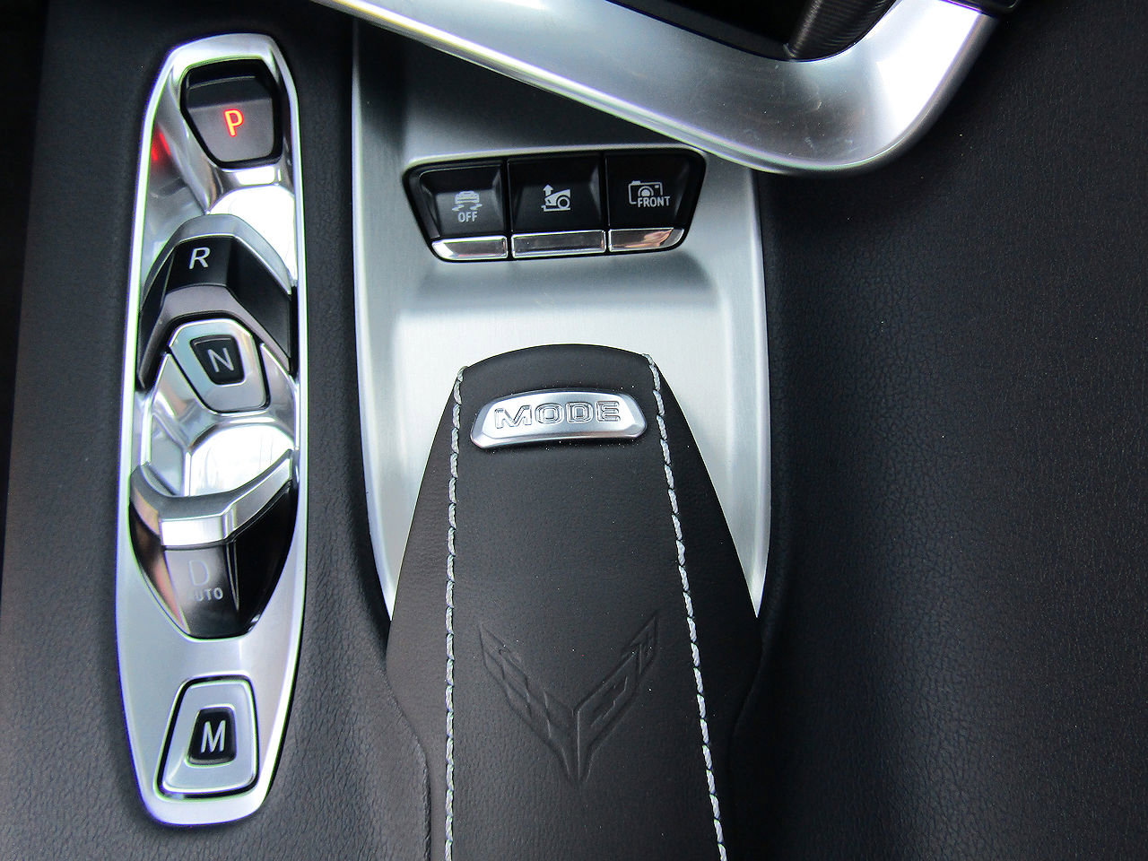 Used 2024 Chevrolet Corvette Z06 RWD image 18