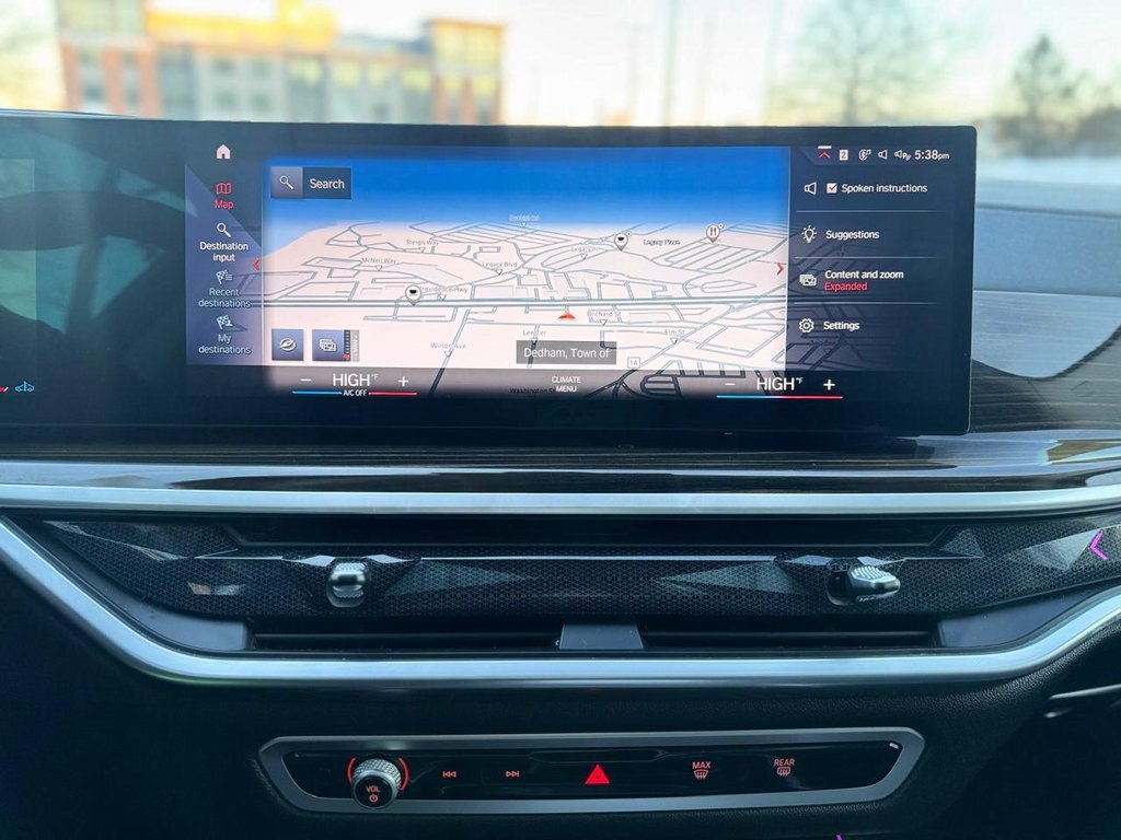 Used 2023 BMW X7 xDrive40i w/ Premium Package image 16