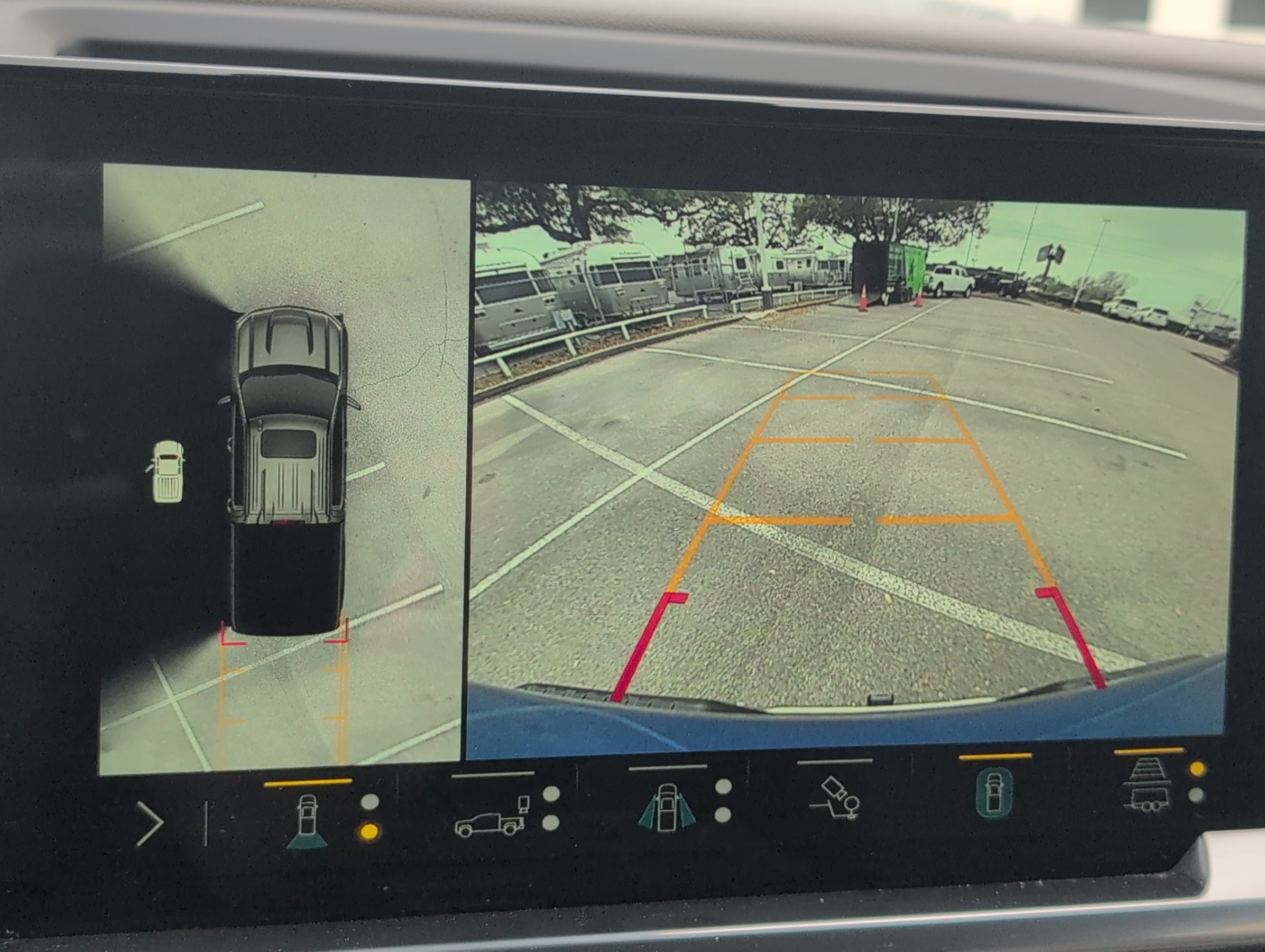 Used 2023 Chevrolet Silverado 1500 LTZ image 20