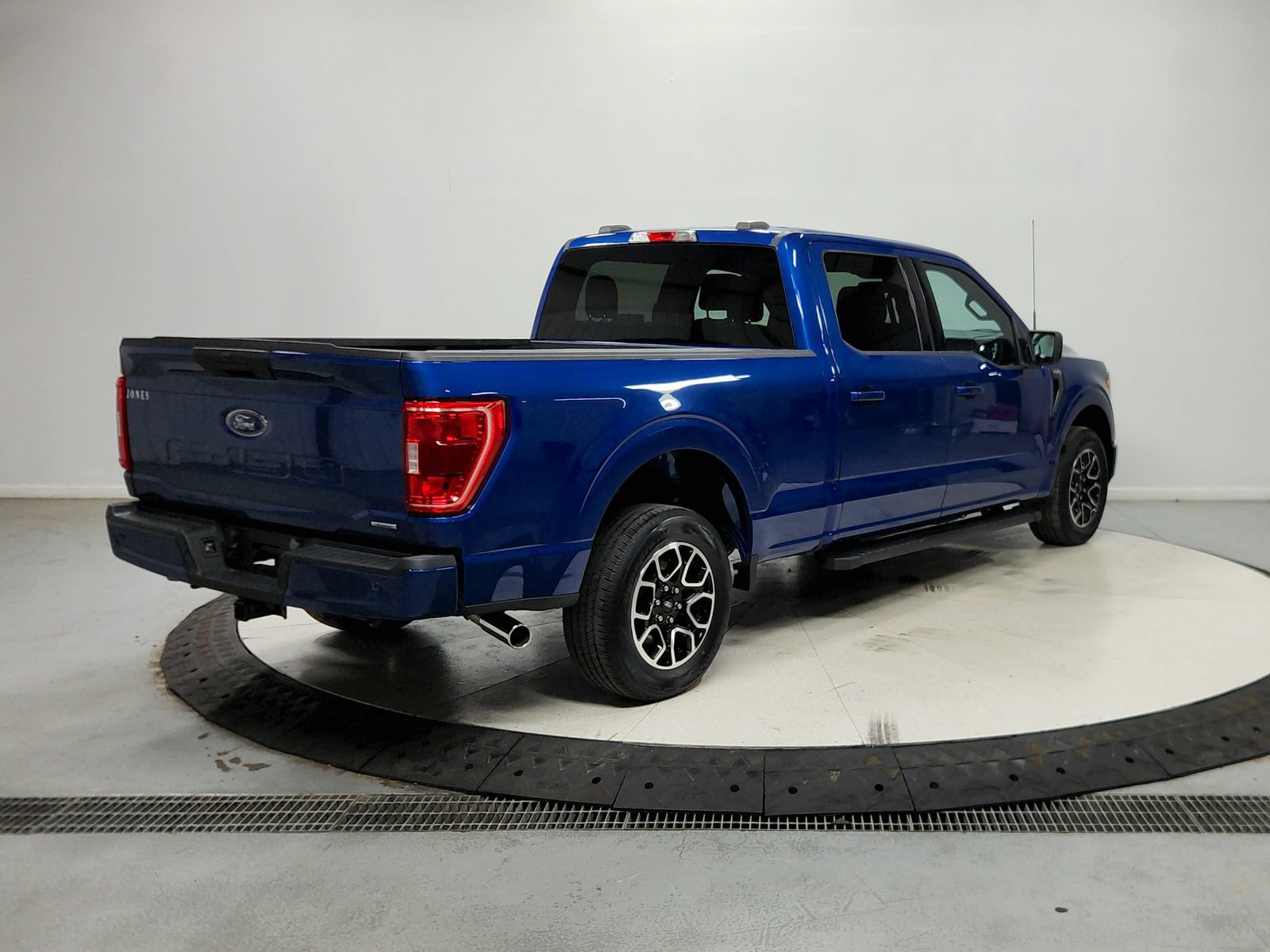 Used 2023 Ford F150 2WD SuperCrew image 8