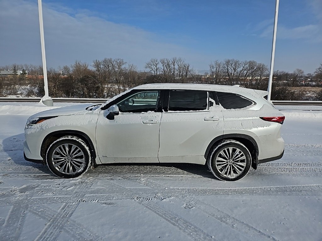 Used 2023 Toyota Highlander Platinum image 7