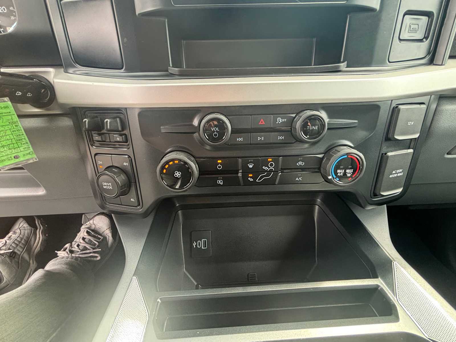 Used 2025 Ford F350 XLT image 23