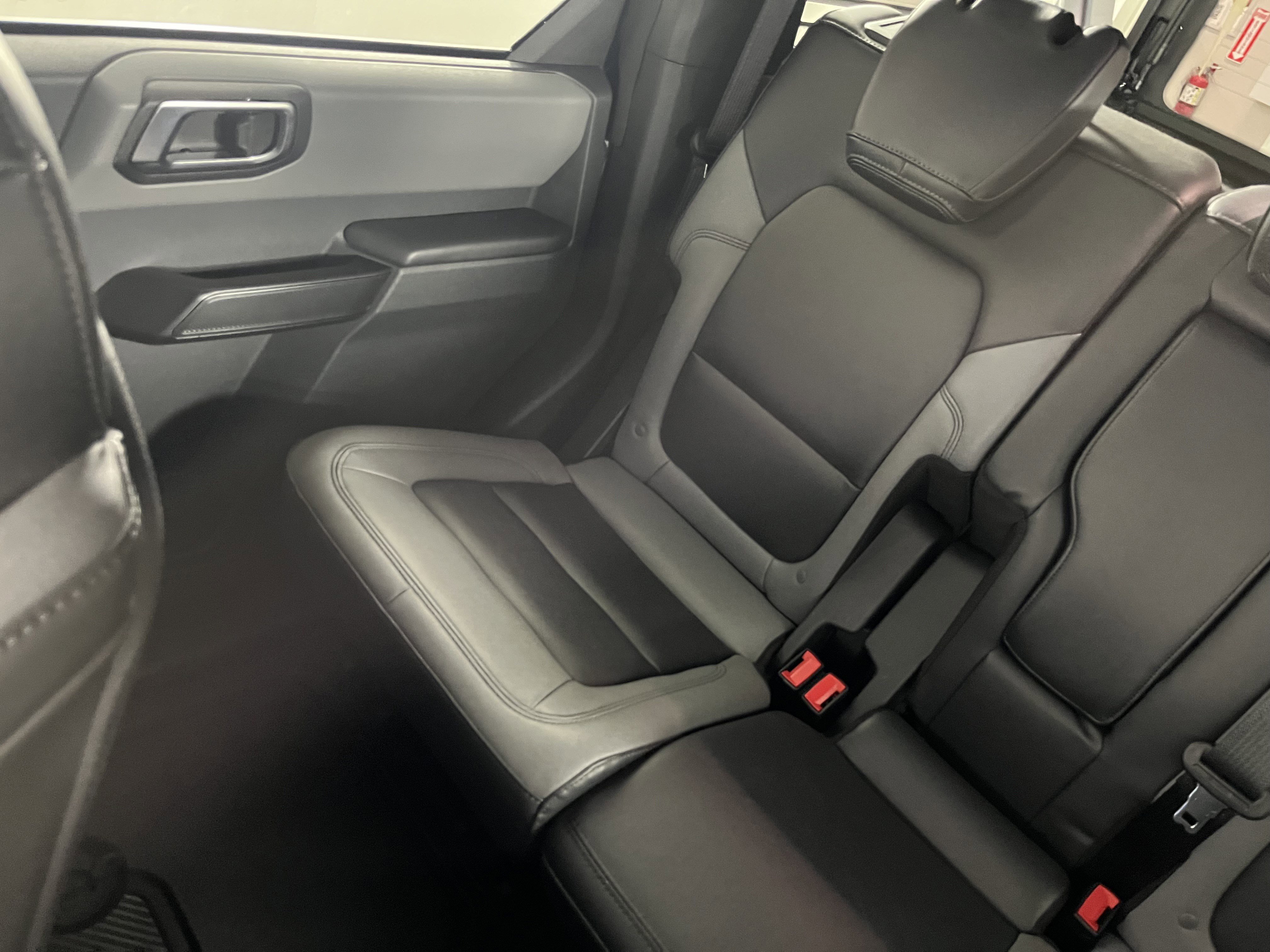 Used 2024 Ford Bronco Black Diamond image 20