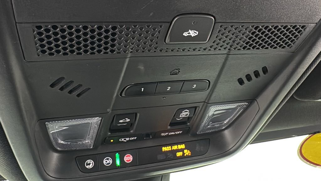 Used 2022 Cadillac XT5 Premium Luxury w/ LPO, Floor Liner Package image 36