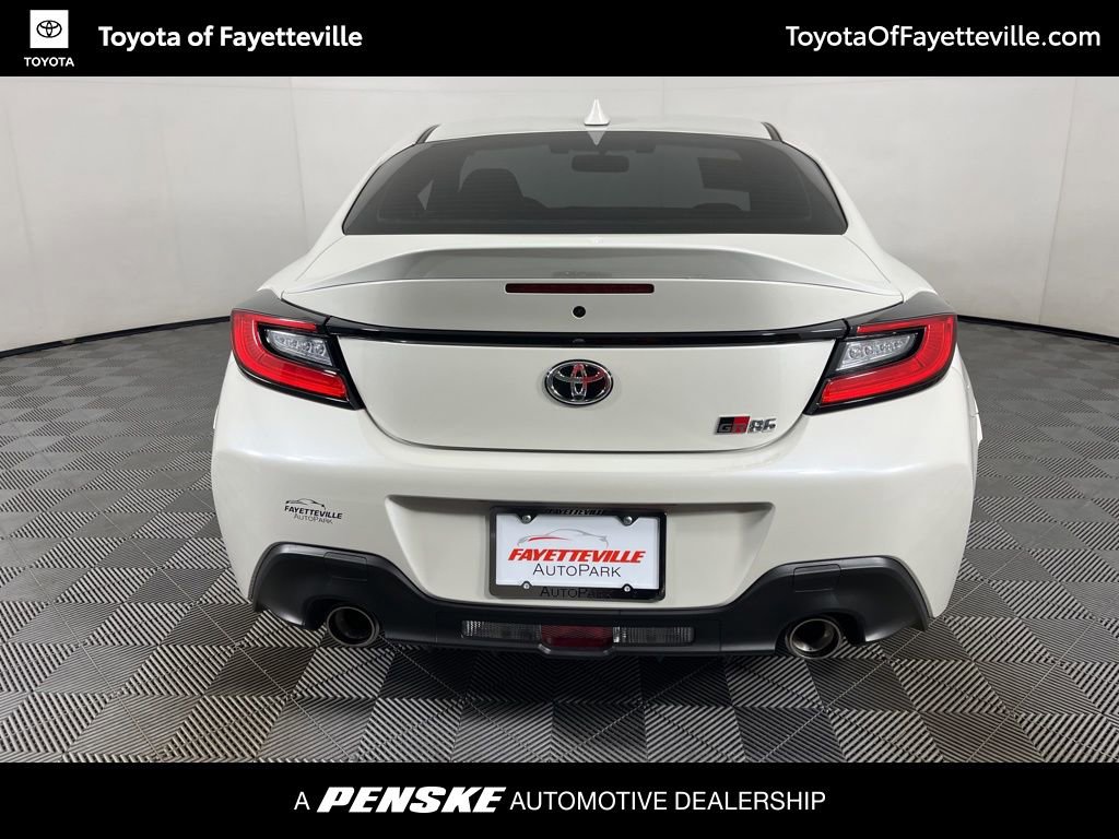 Used 2024 Toyota GR86 Premium image 10