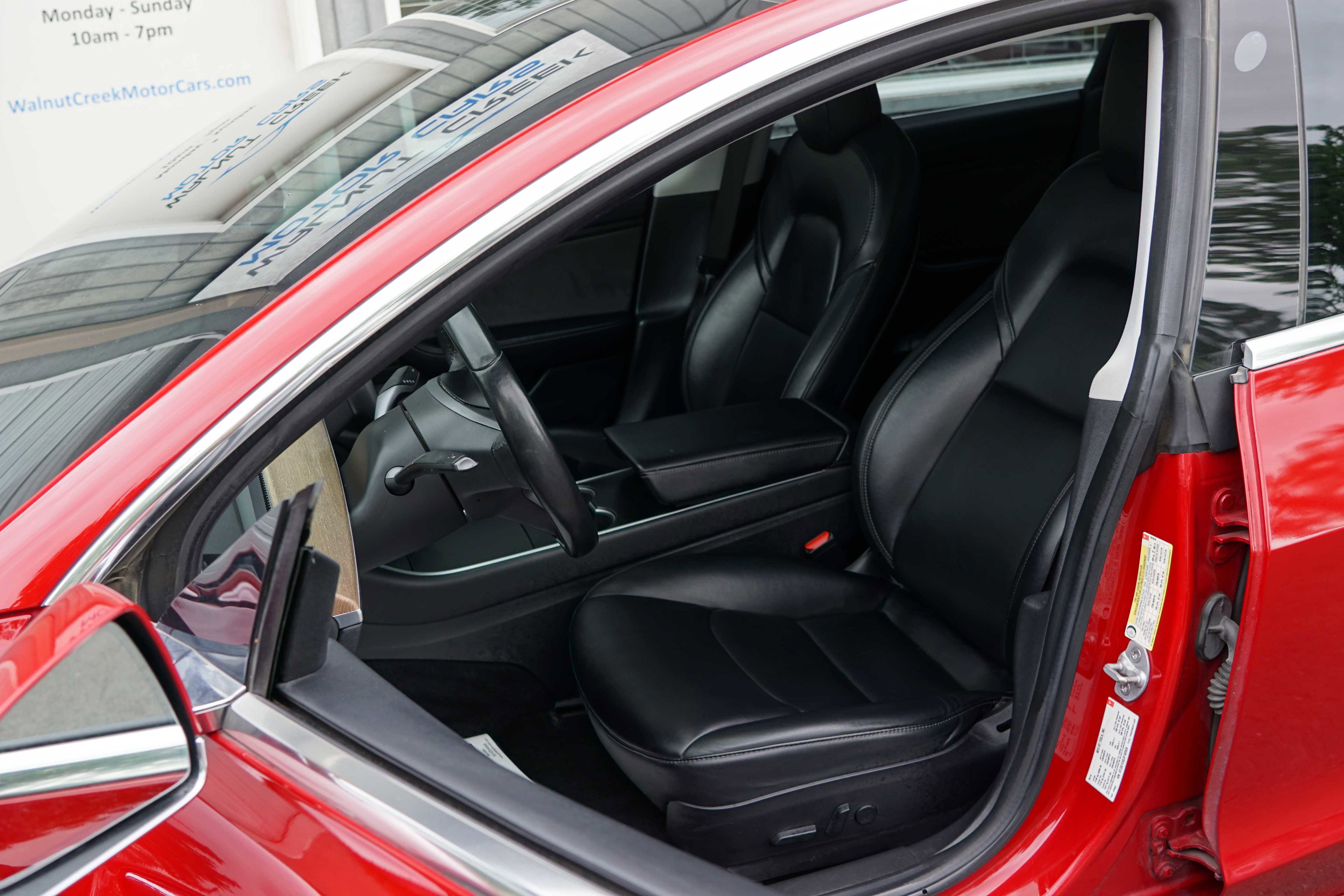 Used 2018 Tesla Model 3 Long Range image 36