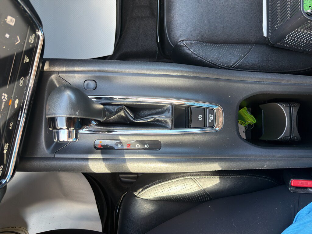 Used 2018 Honda HR-V EX-L image 19